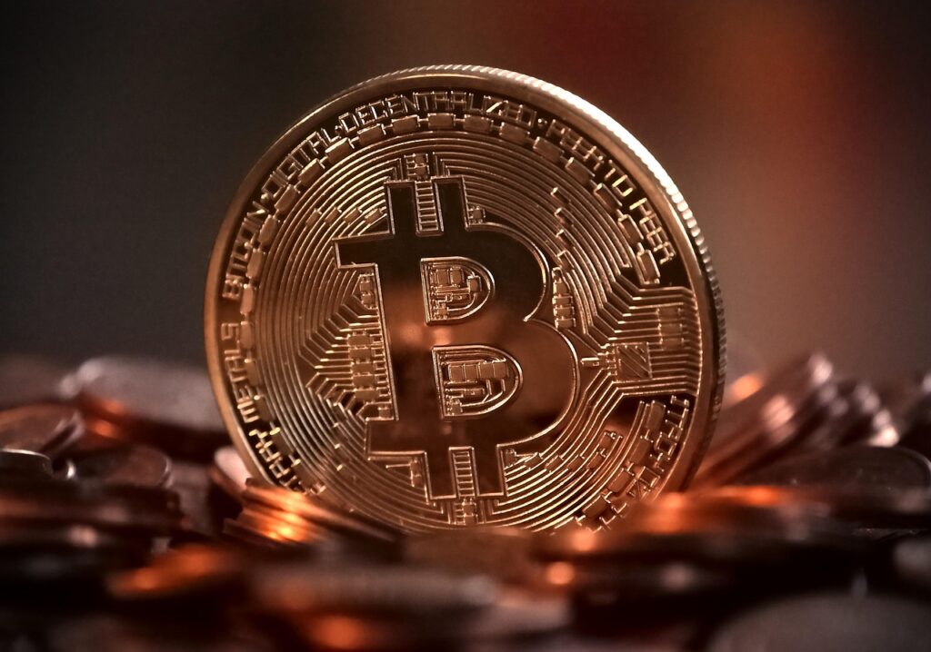 Stablecoins: Navigating the World of Pegged Cryptocurrencies